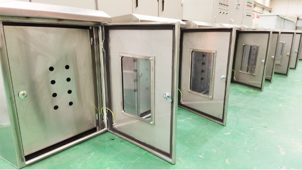 鄭州ggd控制柜柜殼廠家、不銹鋼殼體供應商