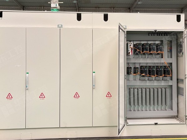 <i style='color:red'>伺服控制柜</i>選購要點：從性能到售后，全面解析如何選擇？